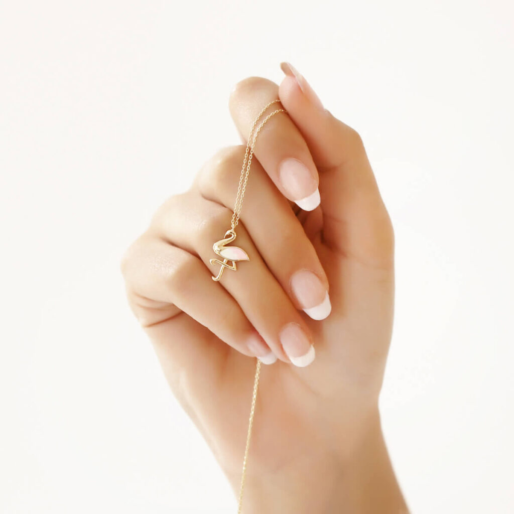 hayvan-figurlu-altin-kolye